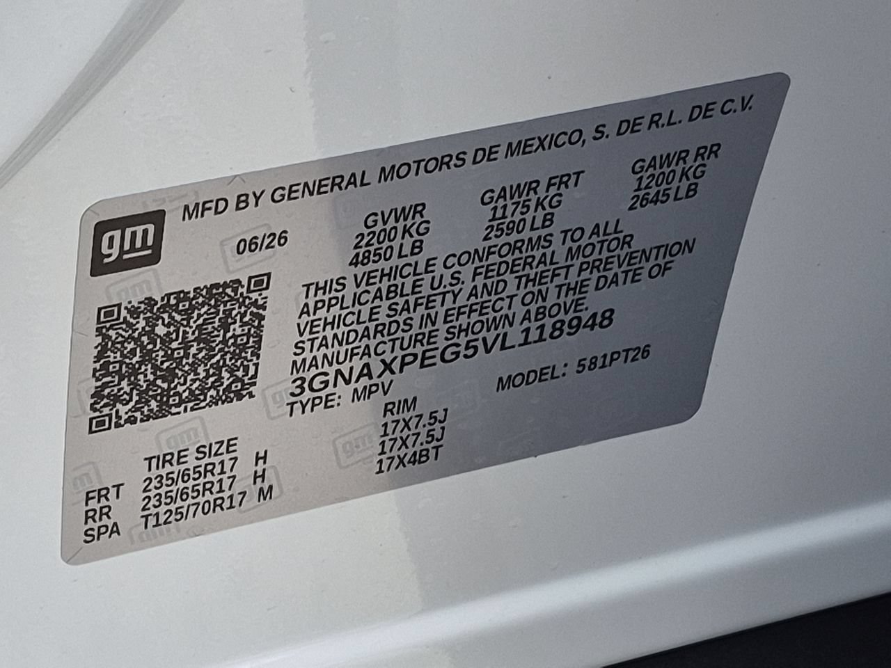 2027 Chevrolet Equinox LT - Photo 34