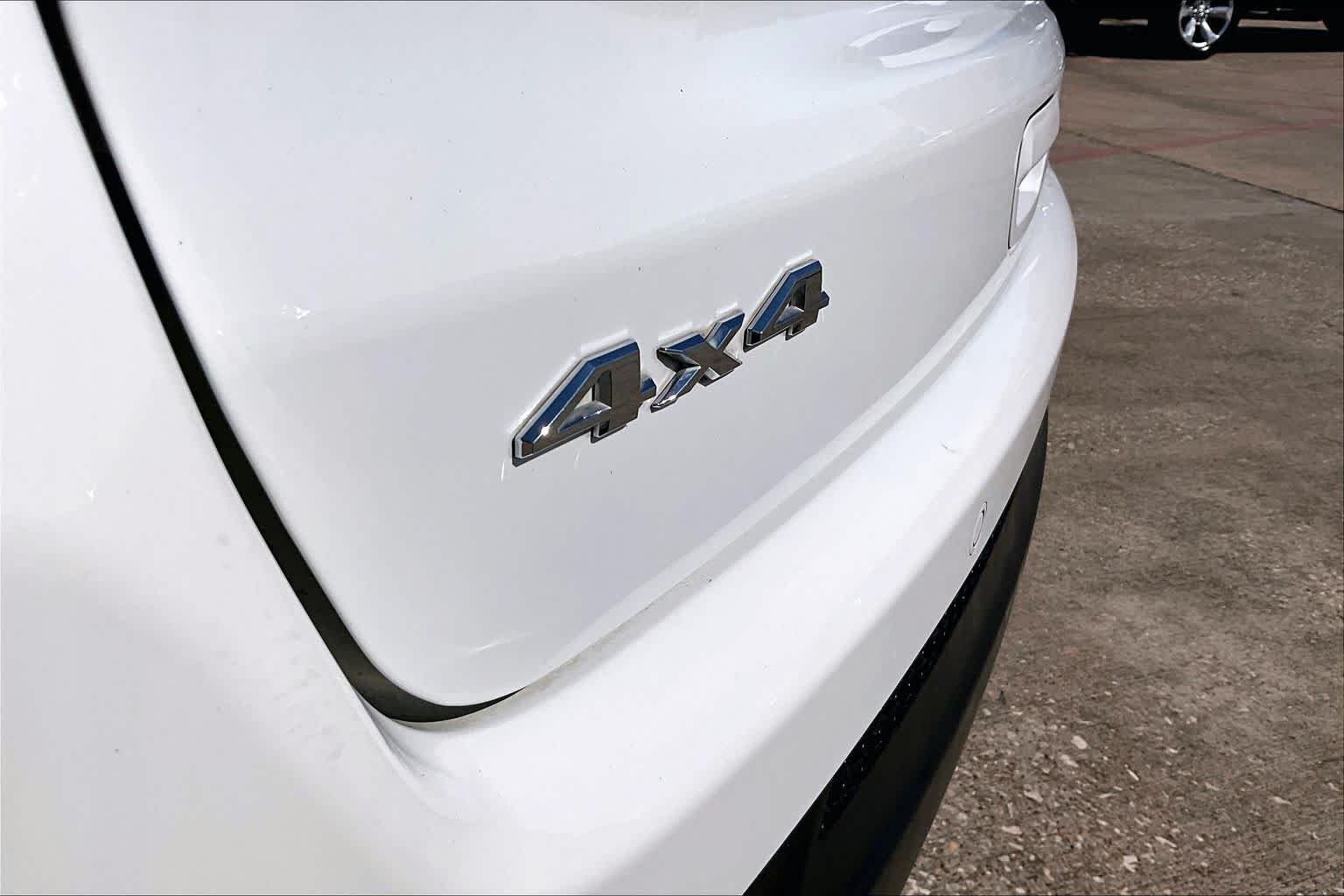 Used 2025 Bright White Clearcoat Jeep Limited image 30