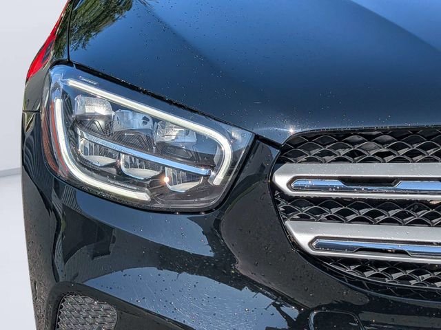 Used 2022 Black Mercedes-Benz GLC 300 image 9