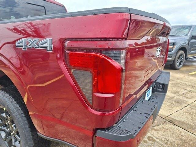 New 2026 Ruby Red Metallic Tinted Clearcoat Ford XLT image 30