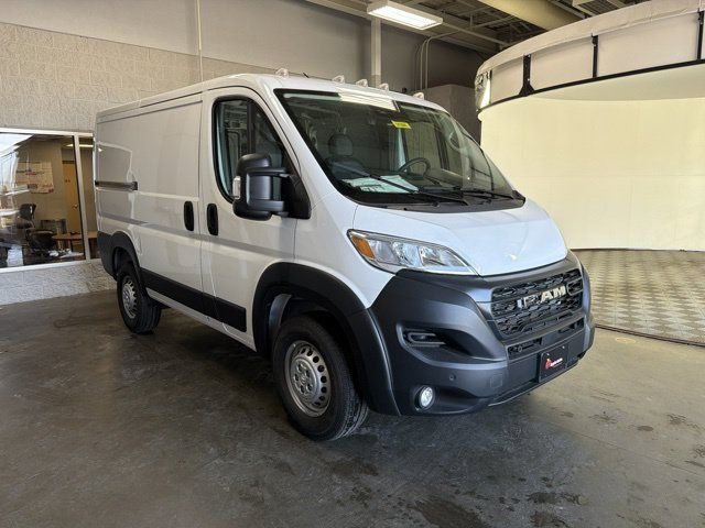 2026 RAM ProMaster Cargo Van Tradesman