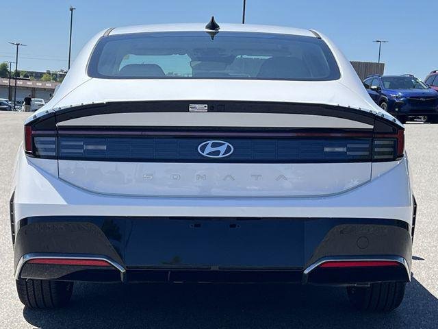 New 2026 White Hyundai SEL Sport image 12