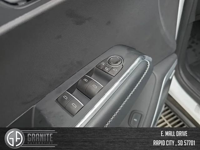 2026 GMC Acadia Denali - Photo 11