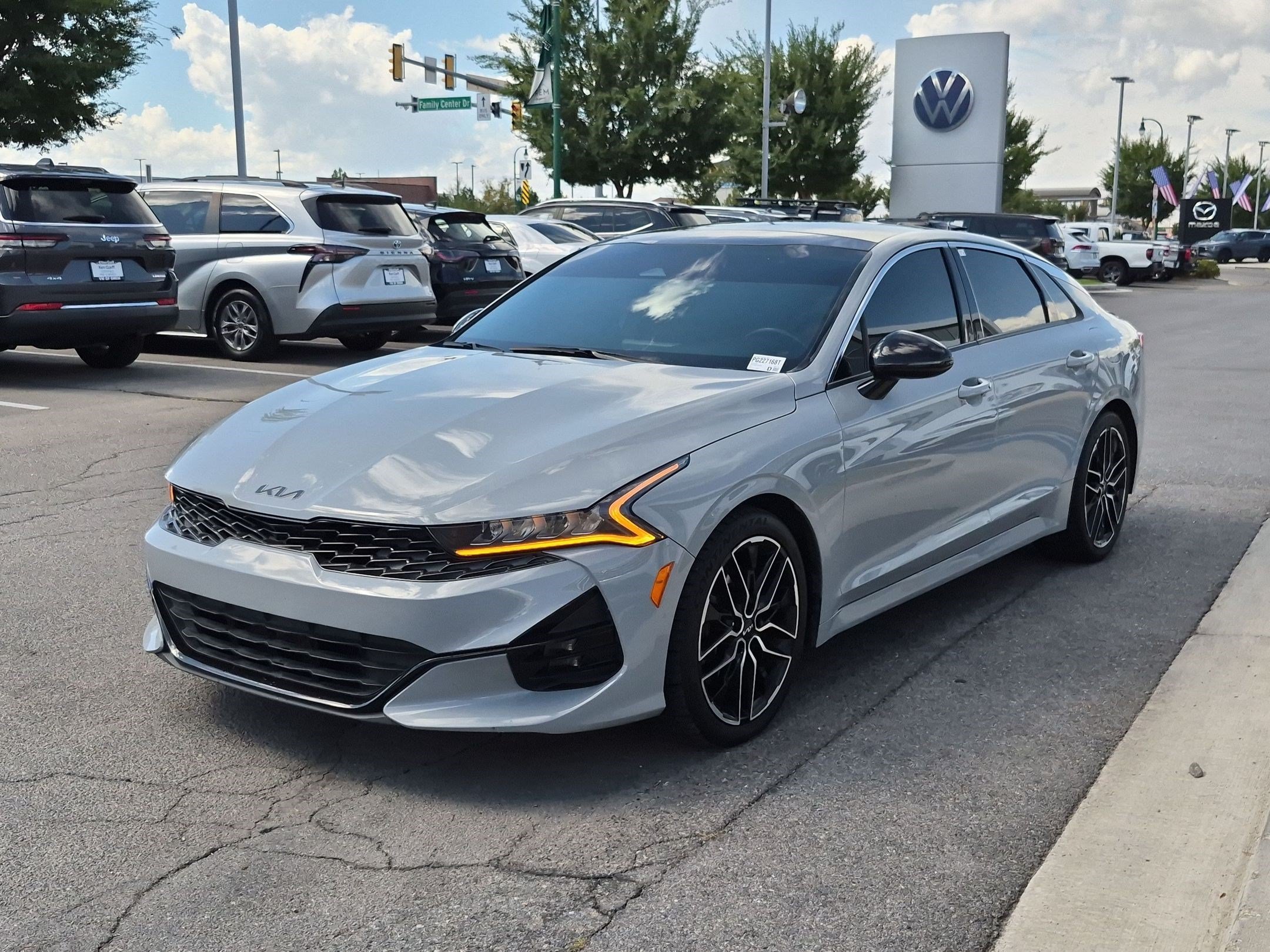 Used 2023 Wolf Gray Kia GT image 9