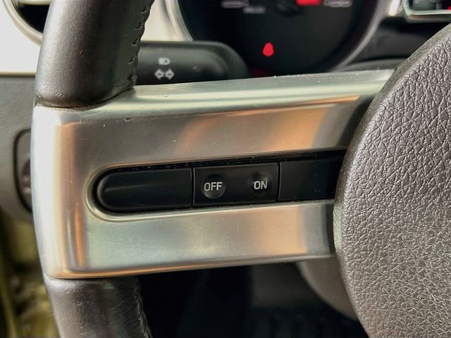 2006 Ford Mustang GT Premium - Photo 13
