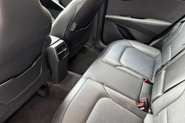 Used 2023 Blue Kia SX image 13