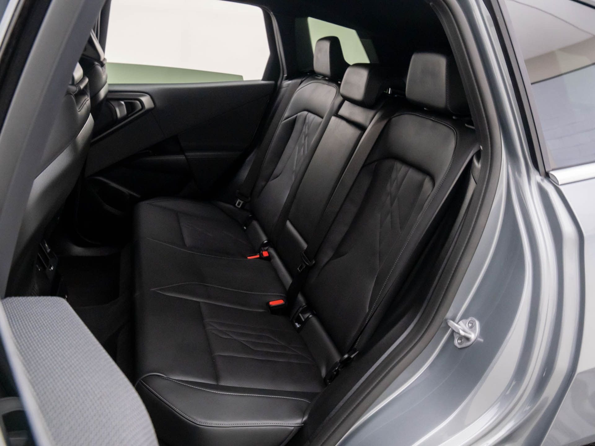 2026 BMW X3 30 - Photo 16