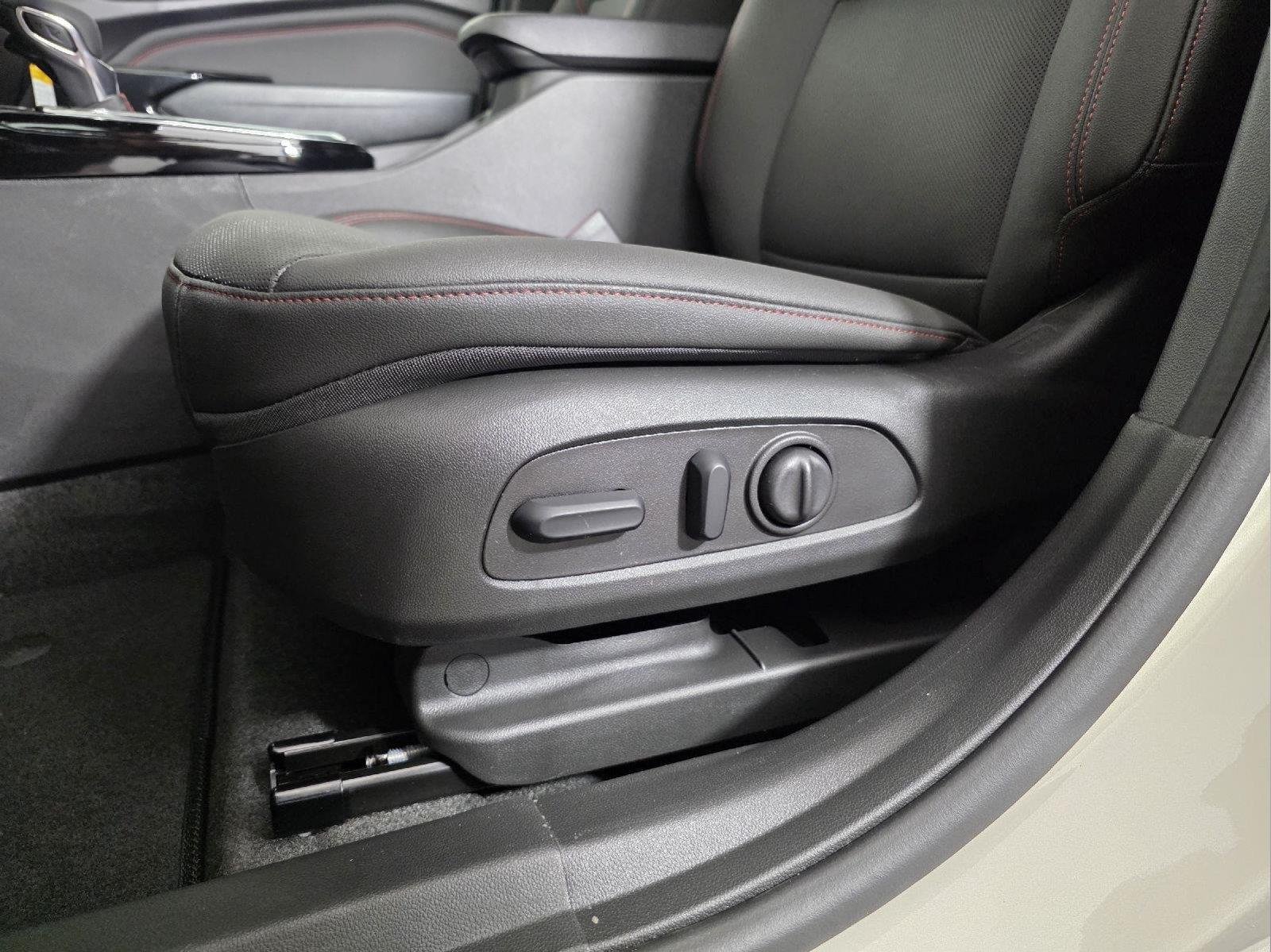 2026 Chevrolet Trax RS - Photo 15