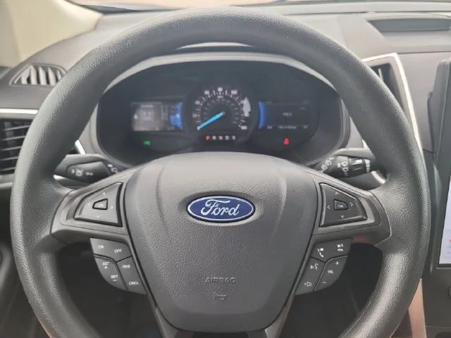 Used 2024 Silver Ford SE image 28
