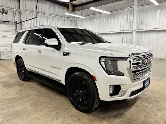Used 2021 White GMC SLT image 1