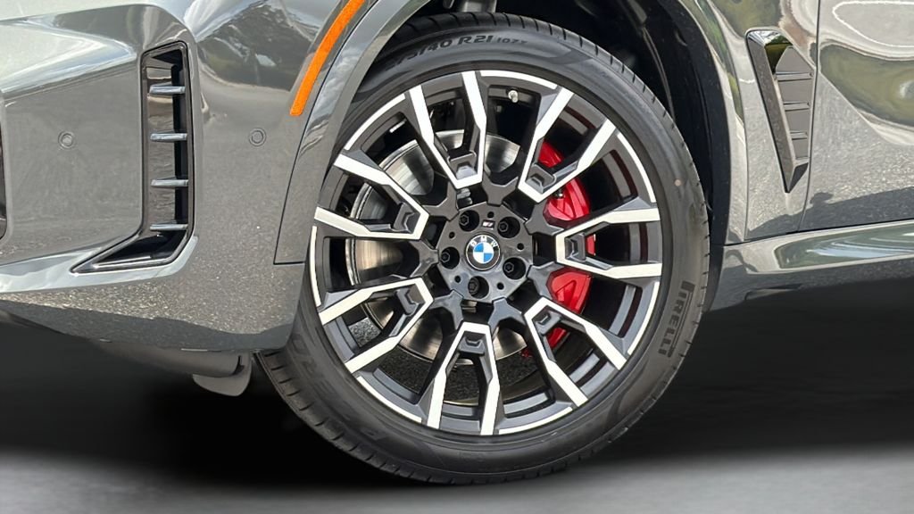 New 2026 Dravit Grey Metallic BMW xDrive40i image 6