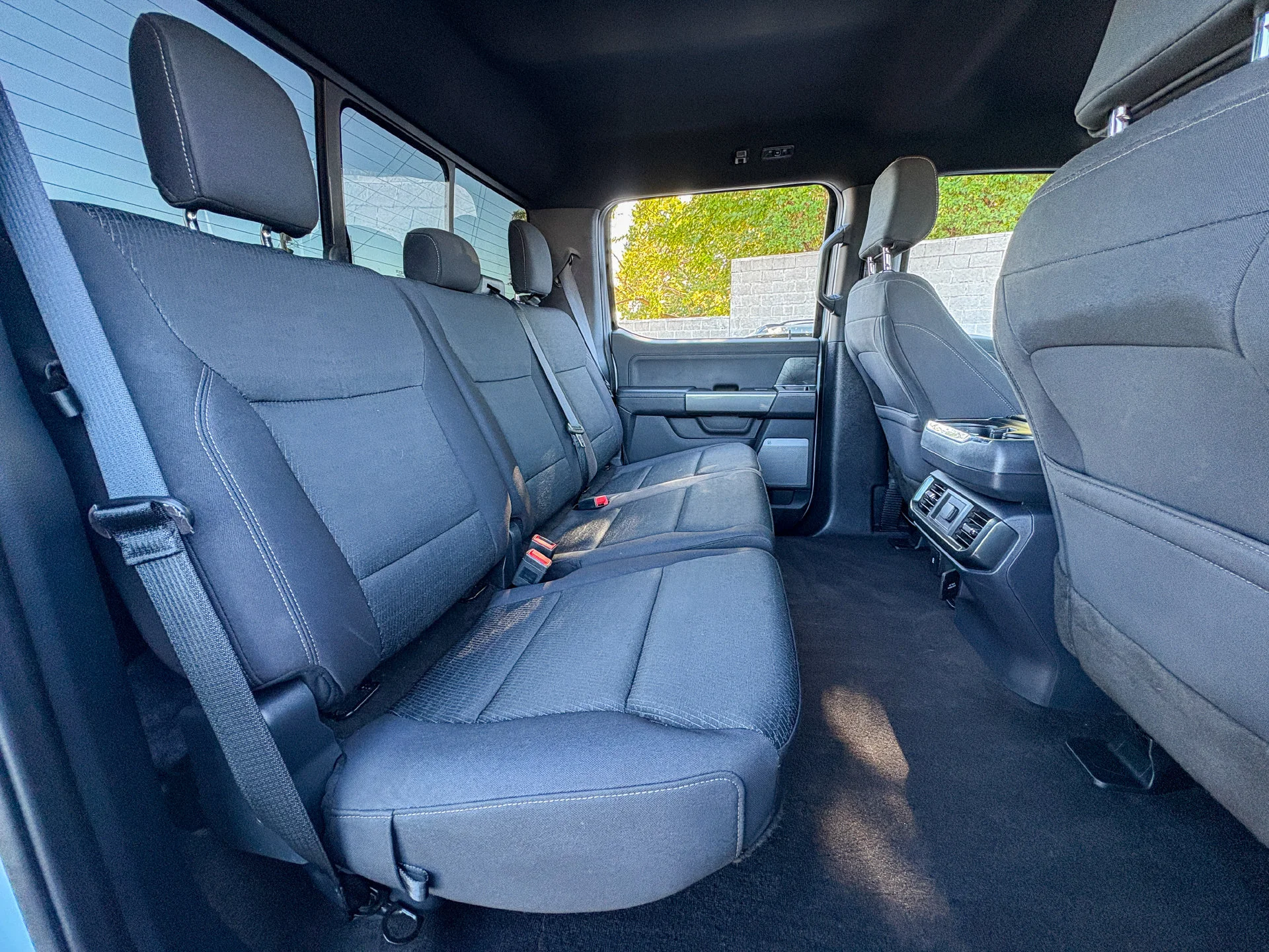 Used 2022 White Ford XLT image 25
