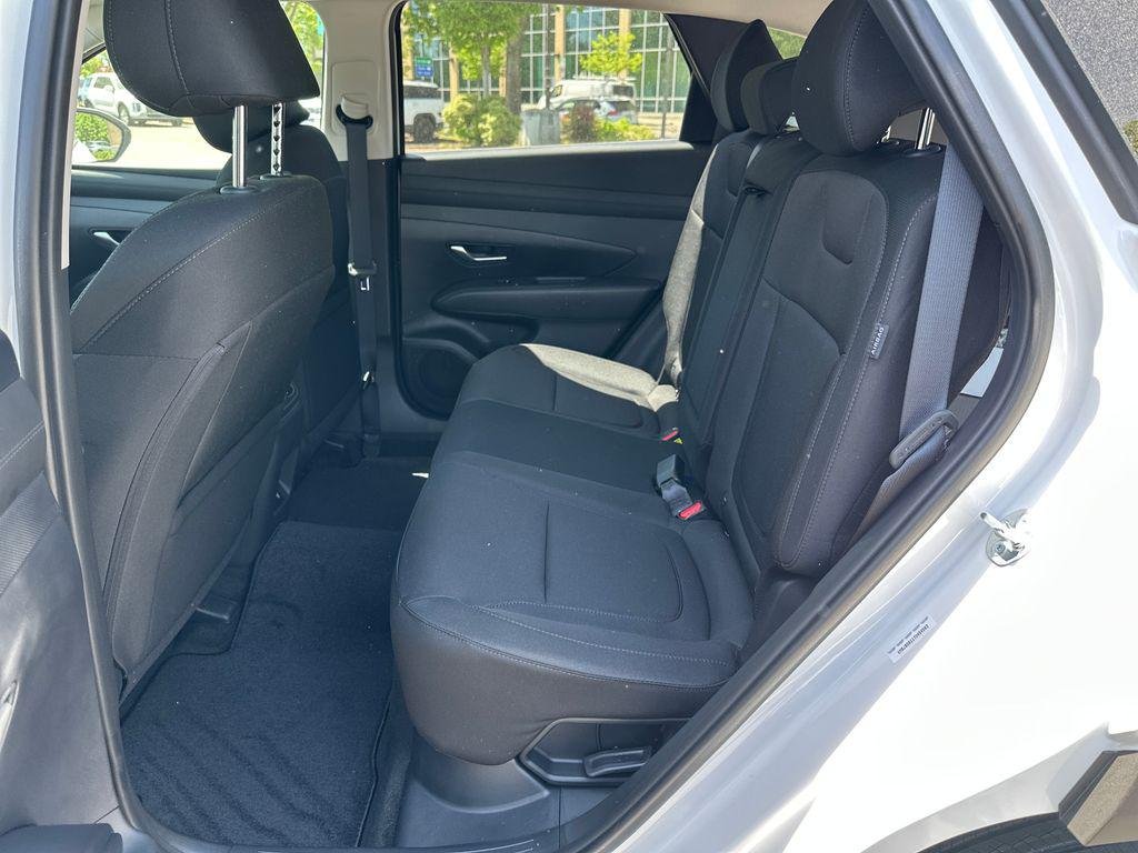 New 2026 White Hyundai SEL AWD image 15