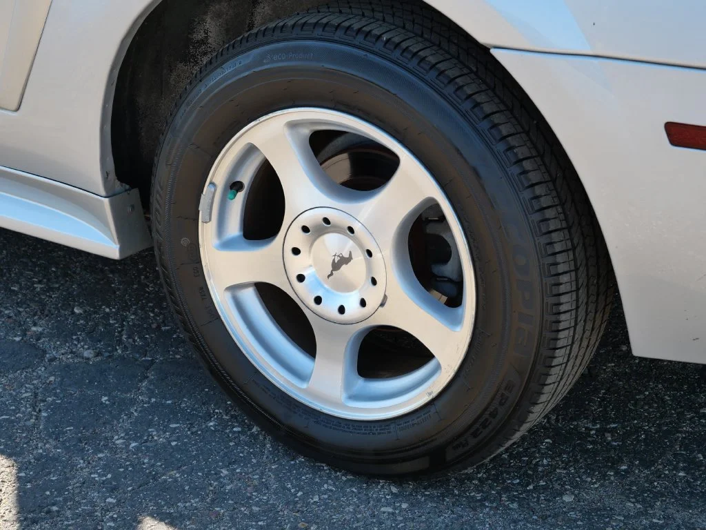 Used 2004  Ford V6 image 12