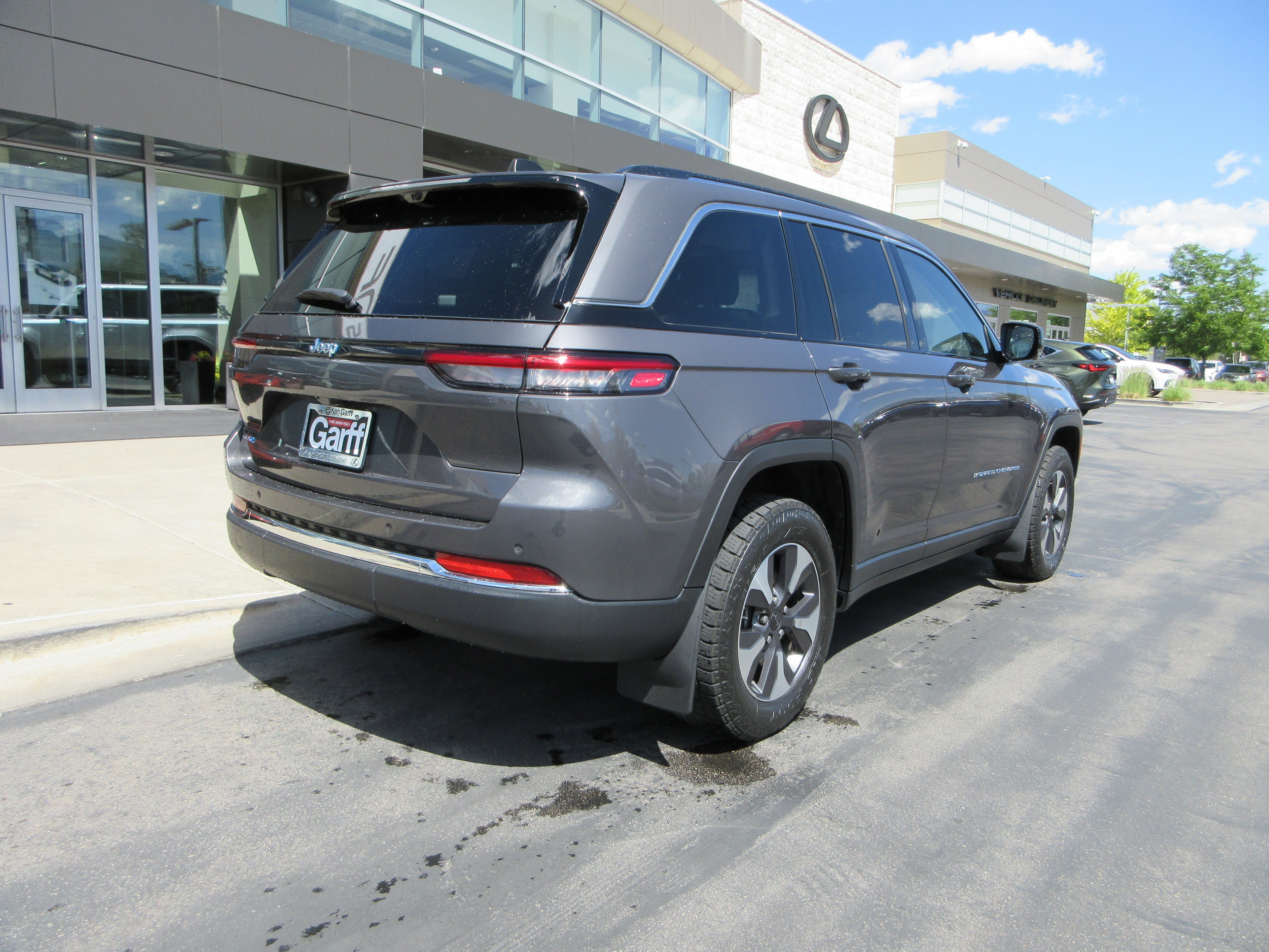 Used 2022 Baltic Gray Metallic Clearcoat Jeep 4xe image 11