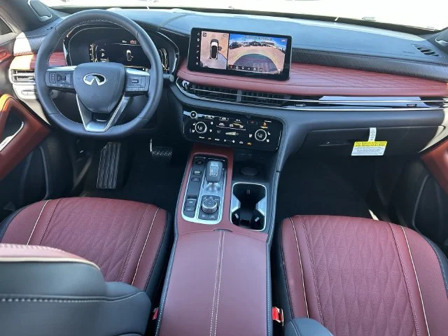 New 2027 2T RAD WHT INFINITI Autograph AWD image 17