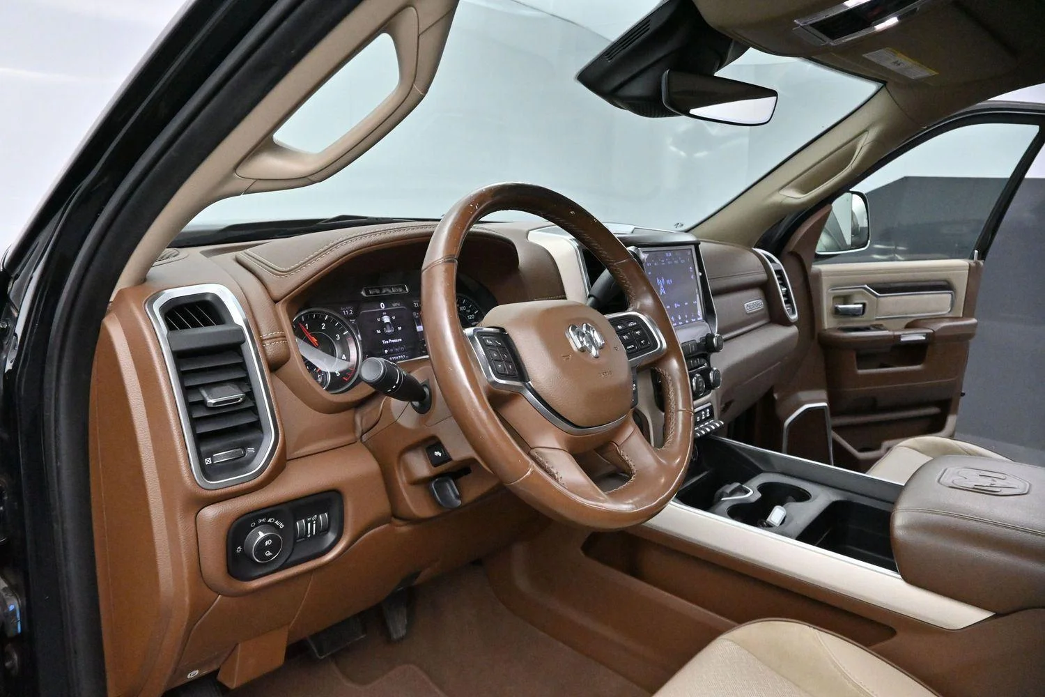 Used 2019 Black Forest Green Pearlcoat Ram Laramie image 12