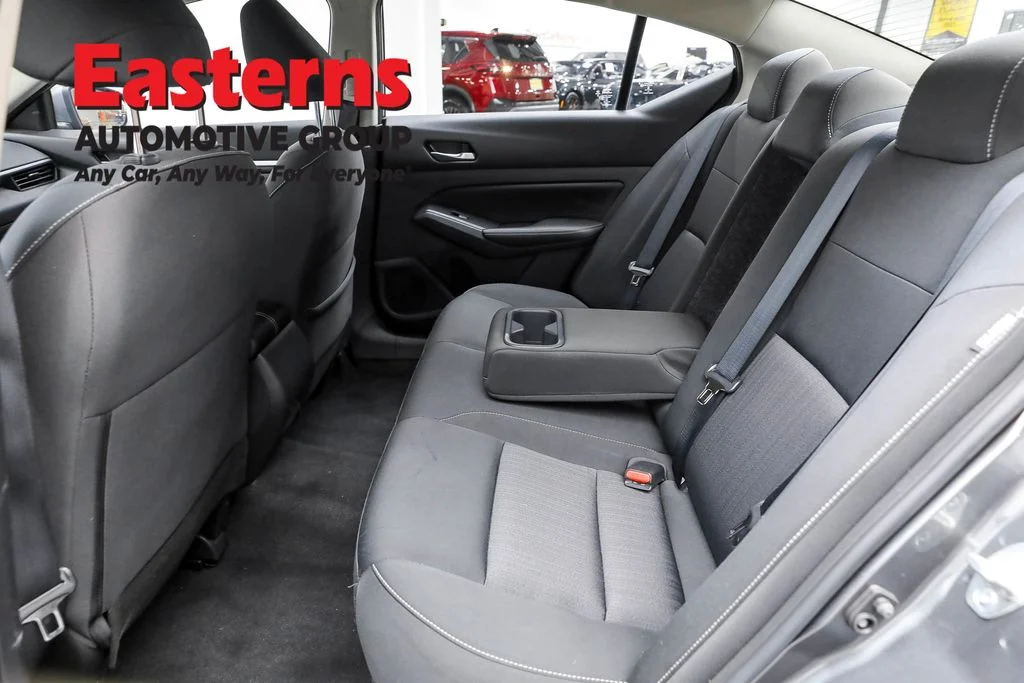 Used 2022 Gray Nissan 2.5 SV image 21