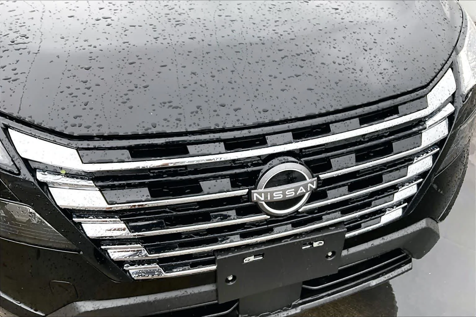 Used 2026 Super Black Nissan SV image 28