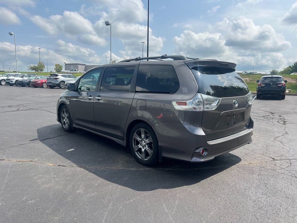 Used 2017 Predawn Gray Mica Toyota SE image 4