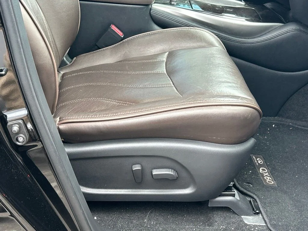 Used 2015 Black Obsidian INFINITI Base image 37