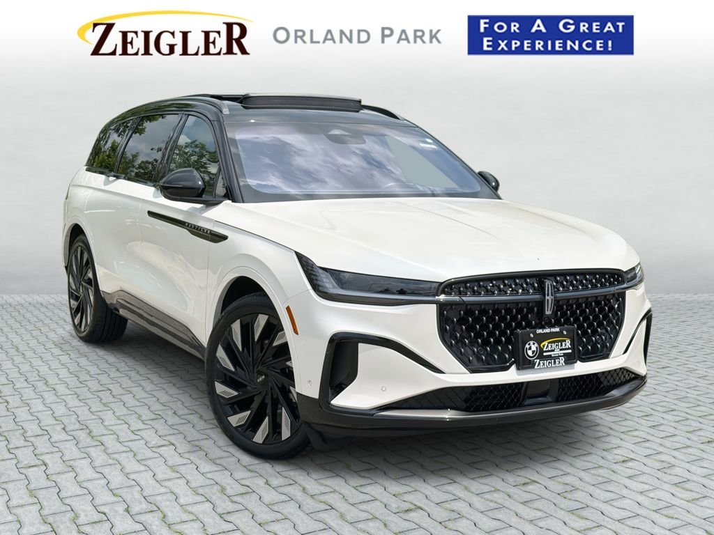 2024 Lincoln Nautilus Reserve AWD's photo