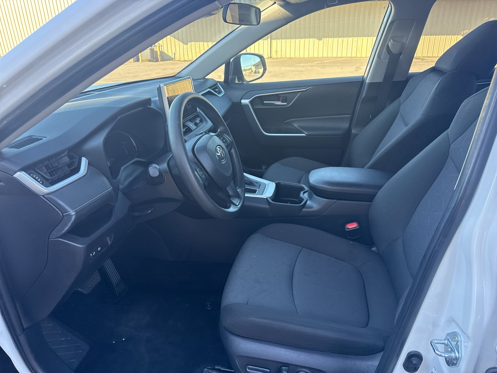 Used 2025 ICE CAP Toyota XLE image 9