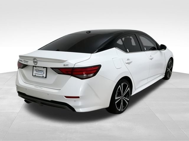 Used 2021 White Nissan SR image 9