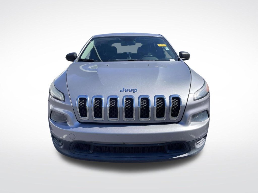 Used 2014 Silver Jeep Sport image 2