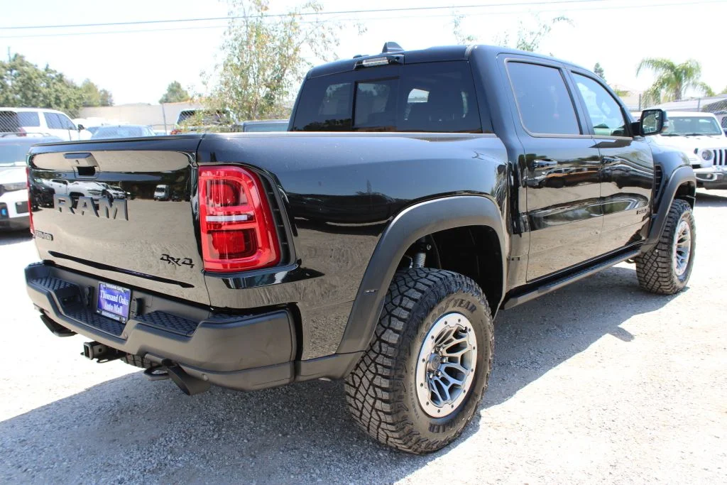New 2026 Diamond Black Crystal Pearl-Coat Exterior Paint Ram RHO image 4