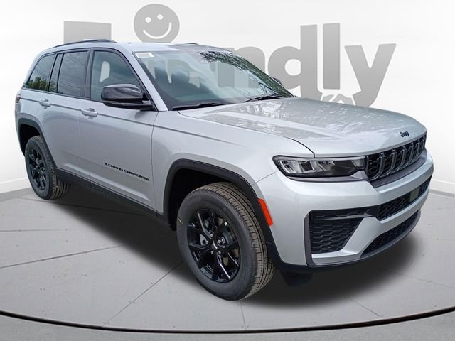 New 2026 Silver Zynith Jeep Altitude image 3