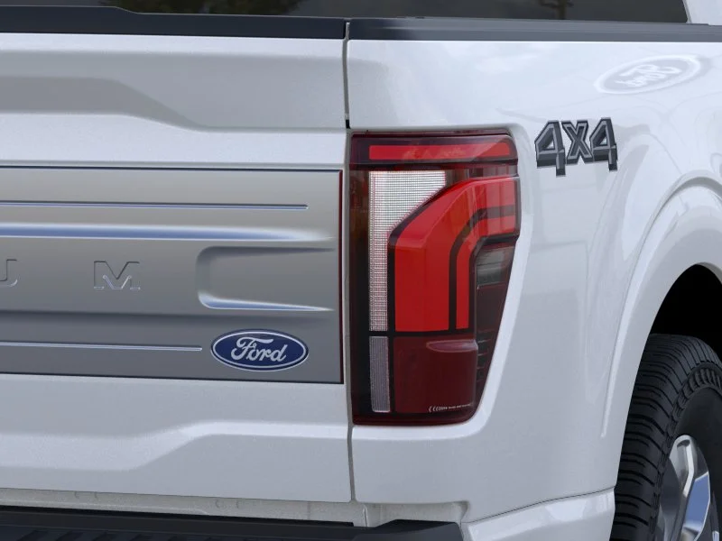 New 2026 Star White Metallic Tri-Coat Ford Platinum® image 21