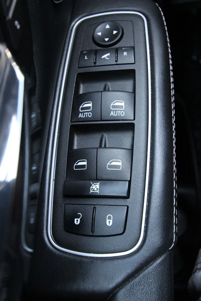 Used 2023 Black Ram Limited image 26