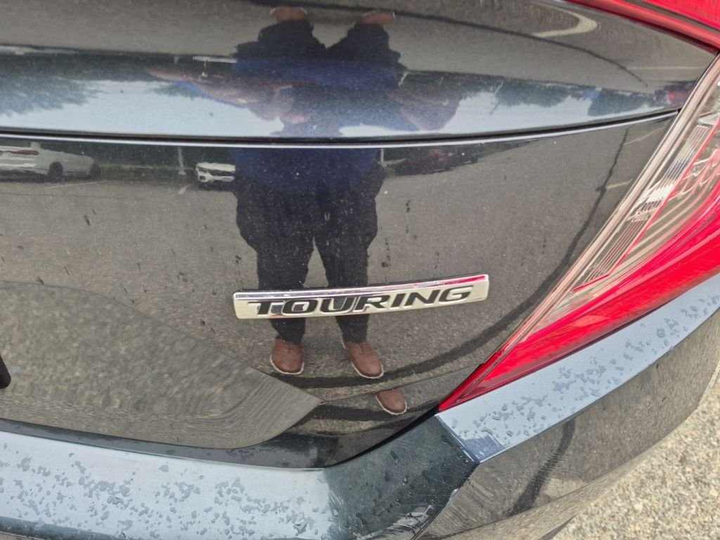 Certified Used 2016 Blue Honda Touring image 3