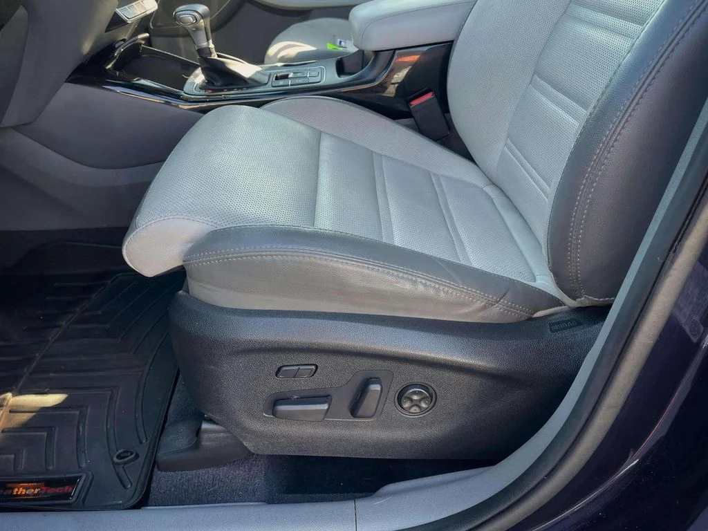 Certified Used 2020 Imperial Blue Kia SX image 27