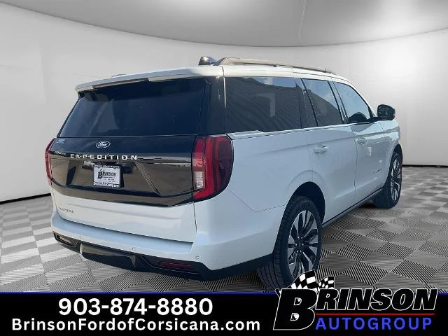 New 2027 Star White Metallic Tri-Coat Ford Platinum image 27