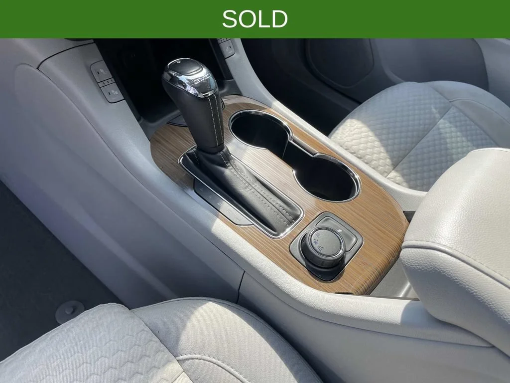 Used 2019 RED QUARTZ TINTCOAT GMC SLE image 22
