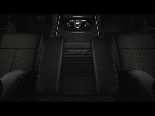 2025 Jeep Wagoneer Series II - Photo 16