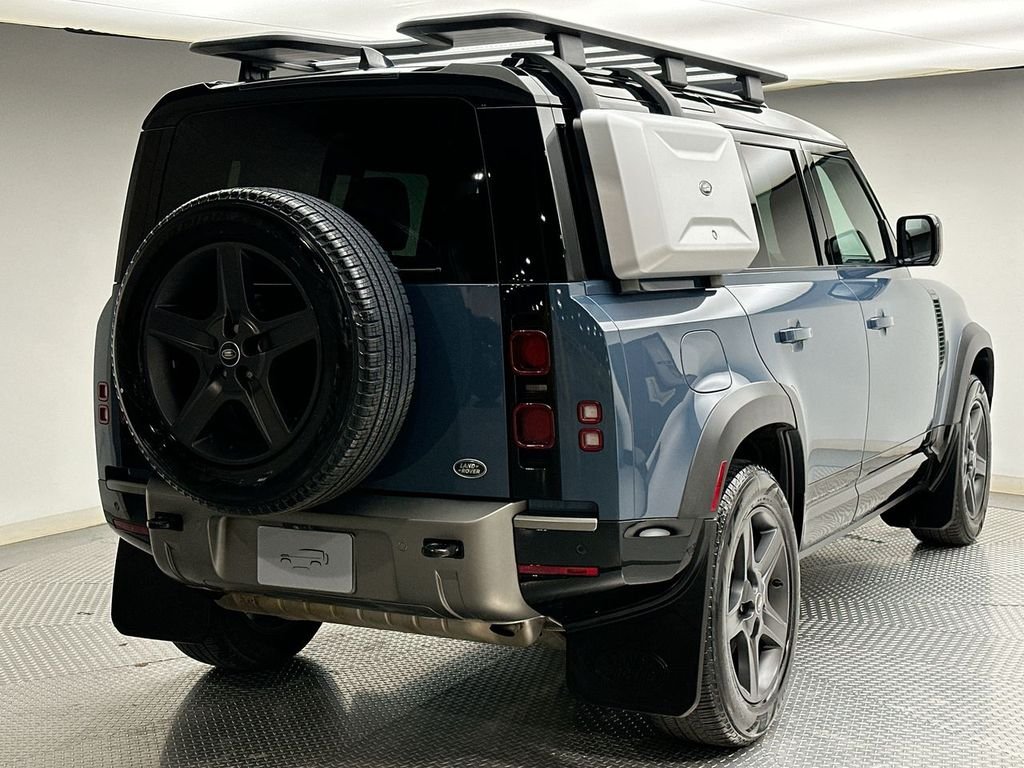 Certified Used 2023 Pangea Green Metallic Land Rover X-Dynamic SE image 13