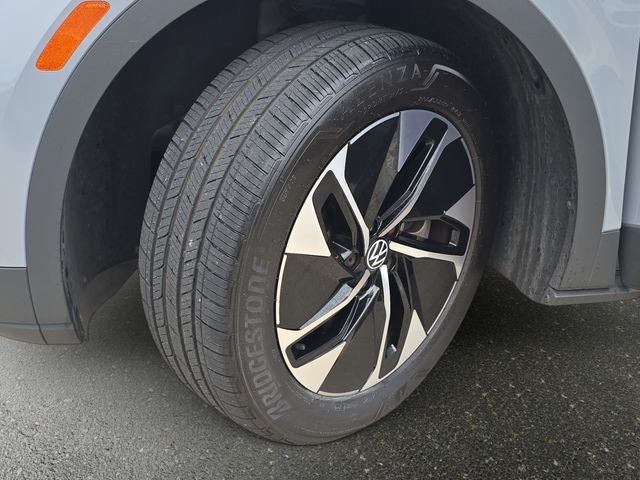 Used 2021  Volkswagen Pro S image 36