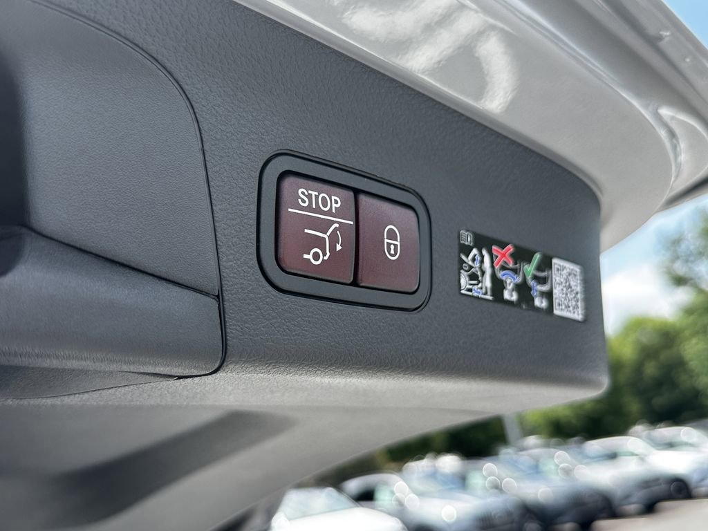 New 2026 MANUFAKTUR Alpine Grey Mercedes-Benz GLS 450 image 22