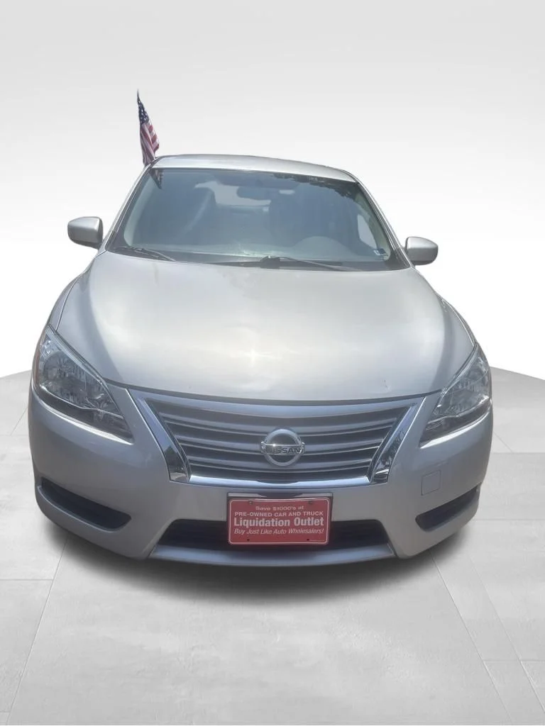 Used 2015 Silver Nissan S image 12
