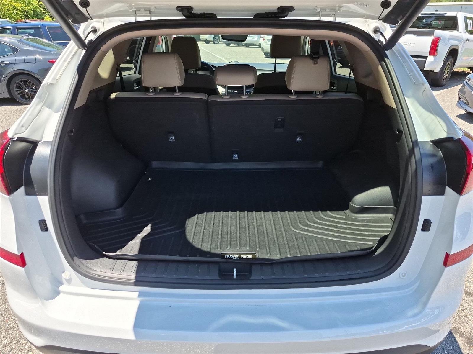 Used 2020 Winter White Hyundai Limited image 34