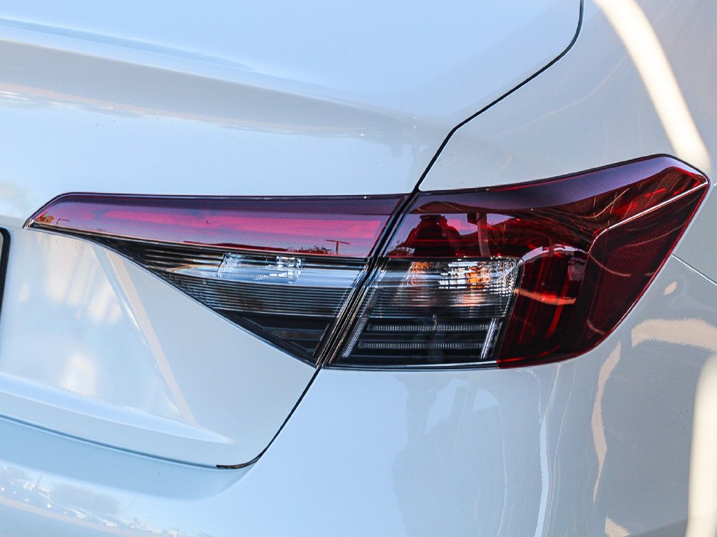 New 2026 Platinum White Pearl Honda LX image 7