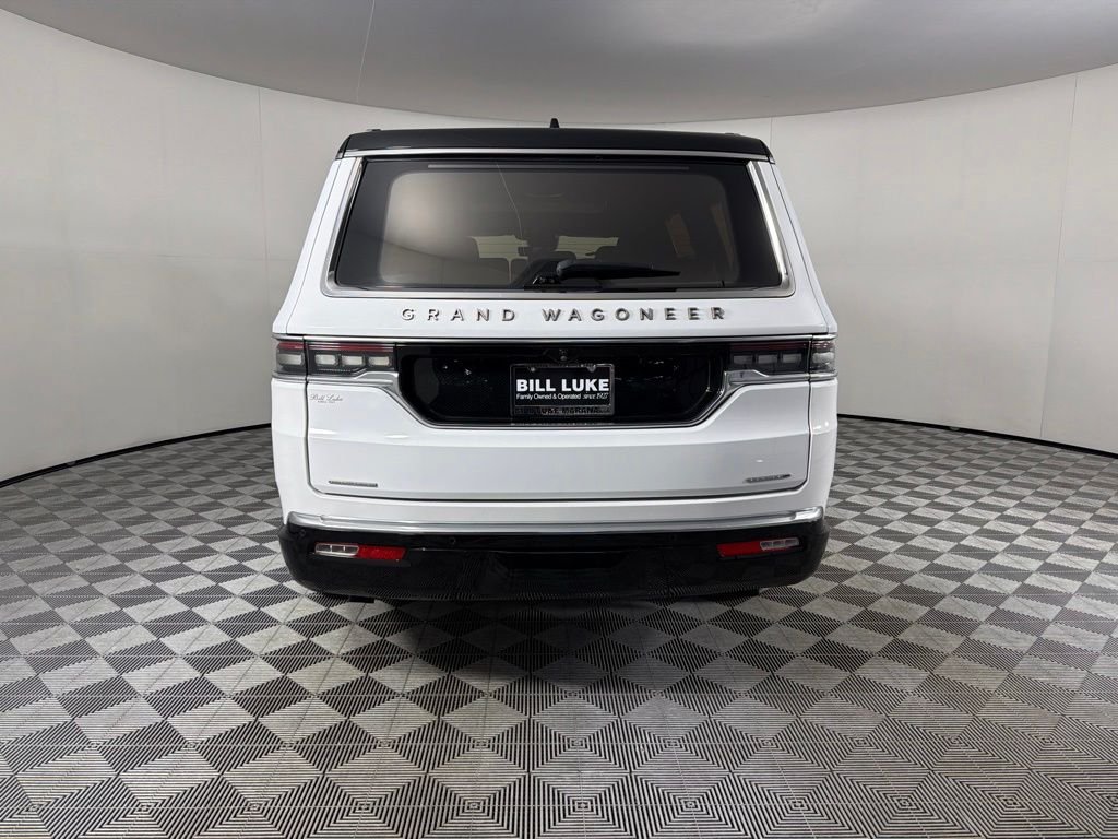 Used 2023 White Jeep Series III image 7