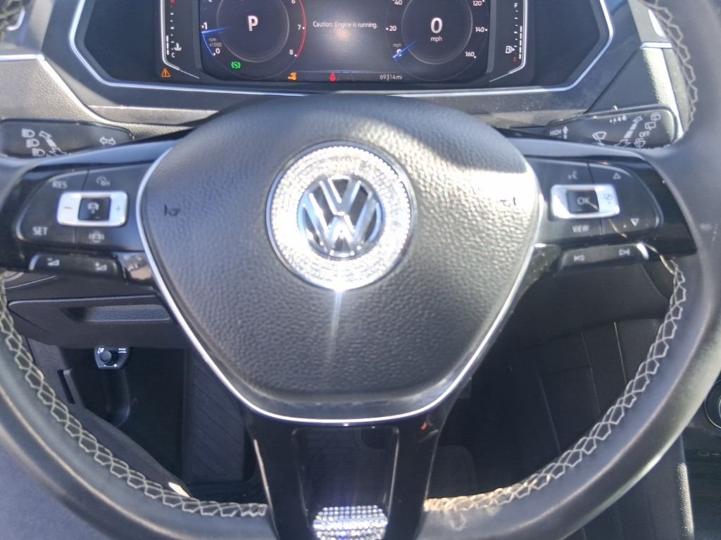 Used 2021 Black Volkswagen  image 15