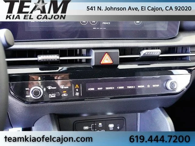 New 2026 White Kia X-Pro Prestige image 34