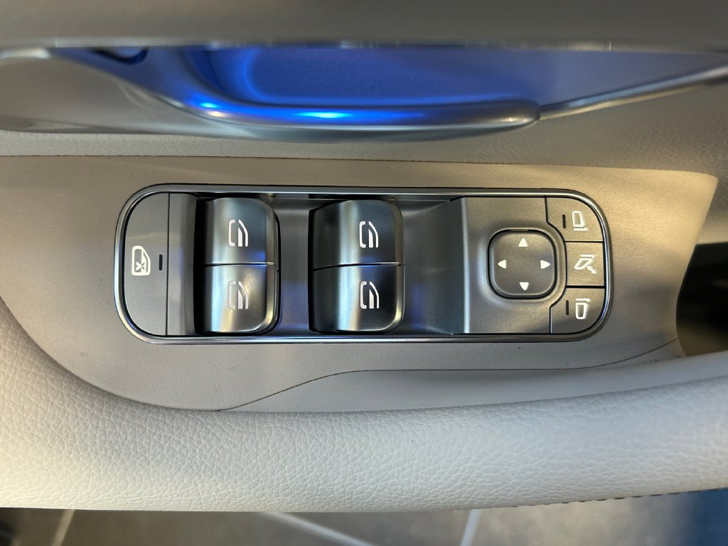 New 2026 MANUFAKTUR Mystic Blue Metallic Mercedes-Benz GLE 450 image 9