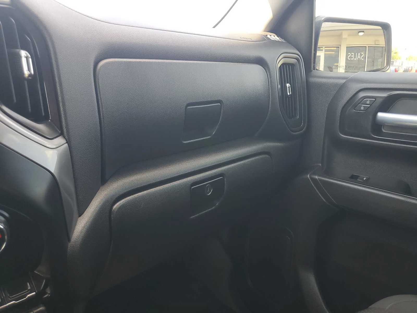 Used 2021 CHERRY RED TINTCOAT Chevrolet Custom image 24