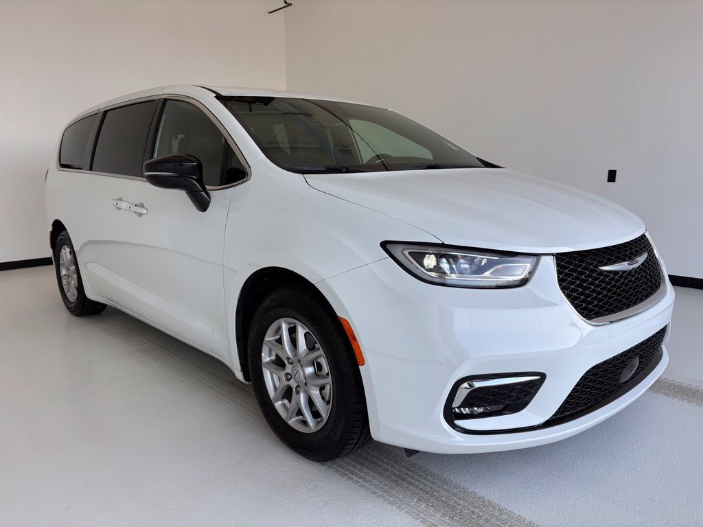 2025 Chrysler Pacifica